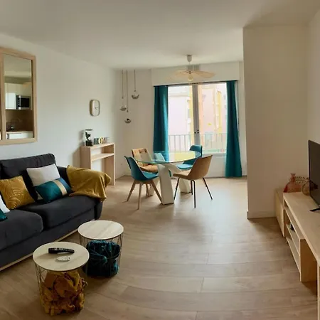 Joli Proche Du Mole Et Flanerie